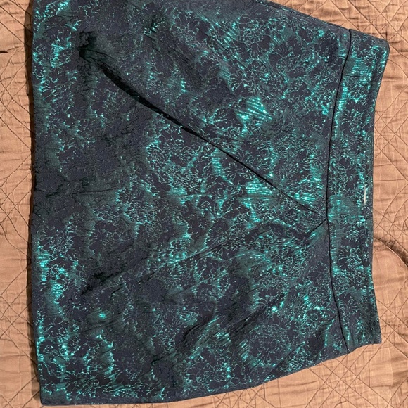 Bodycon skirt with pockets - Picture 3 of 3